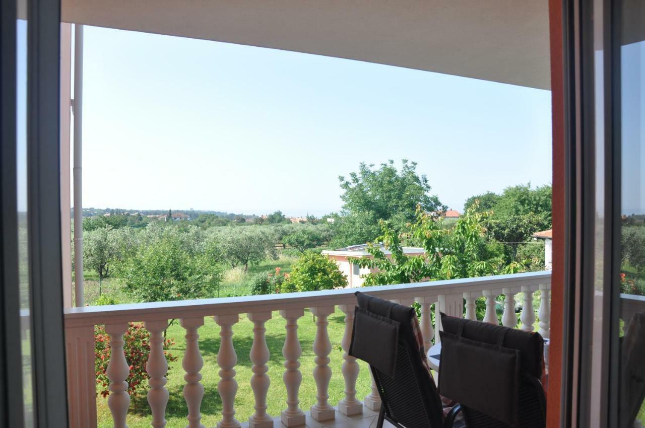 Apartments Rosa Umag Exterior photo