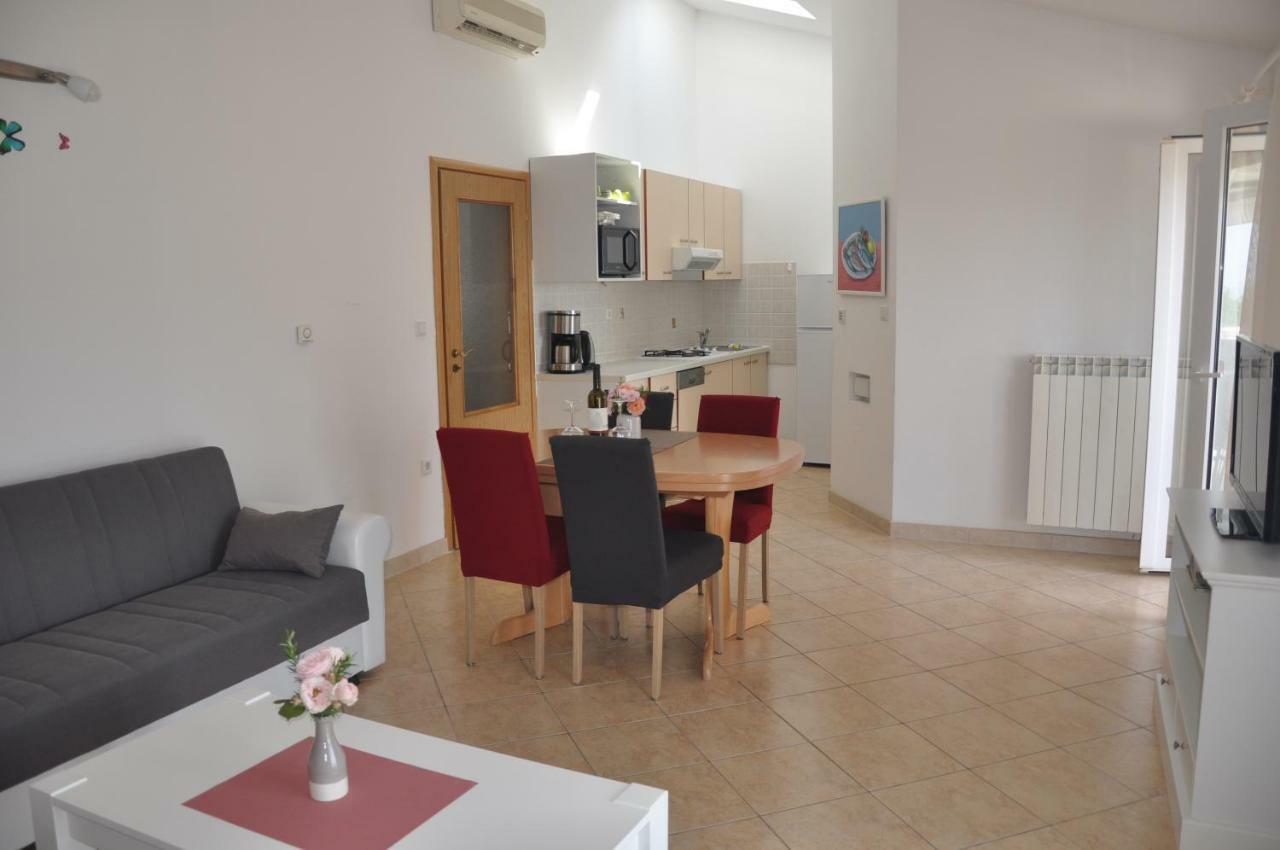Apartments Rosa Umag Exterior photo