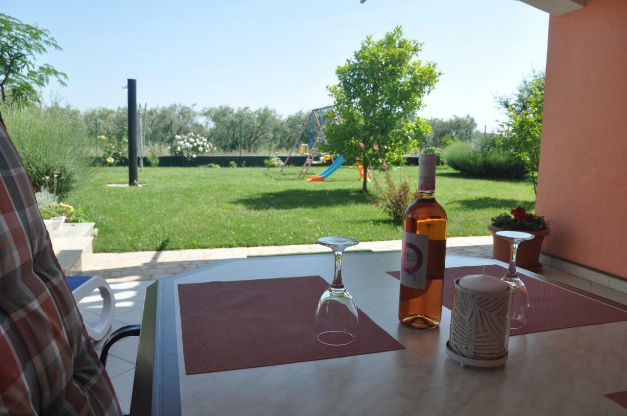 Apartments Rosa Umag Exterior photo